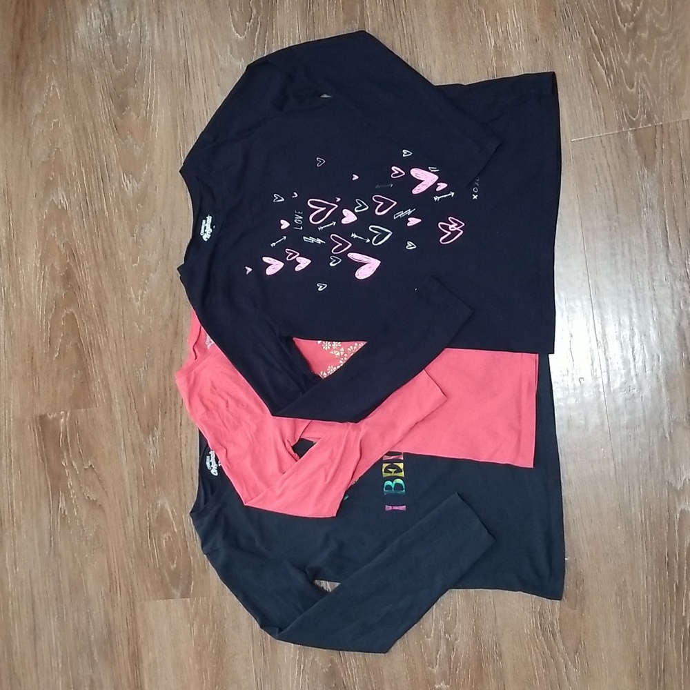 (12) Oshkosh Originals Graphic Long Sleeved T-Shirt 3 Piece Bundle Youth Girl's